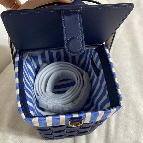 Kate Spade Flutter Fly (Butterfly) Picnic Basket Crossbody in Blue - Picture 8 of 16